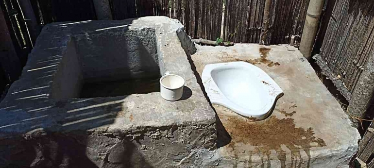 Toilet sederhana namun bersih (dokpri) 
