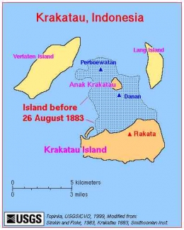 Gugusan pulau di sekitar Gunung Krakatau sebelum letusan tahun 1883 (Foto: USGS/ Wikipedia.org).