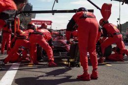 Leclerc's late pitstop (XPB Images)