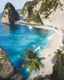 Instagram/thewaytowherever: Keindahan Pantai Nusa Penida Bali.