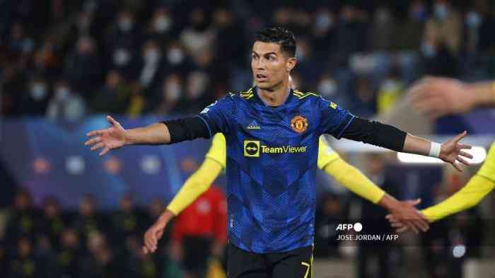 Cristiano Ronaldo (Sumber: tribunnews.com)