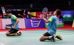 Leo Rolly Carnado dan Daniel Marthin pada babak 16 besar Thailand Open 2021 | Sumber: bwfbadminton.com