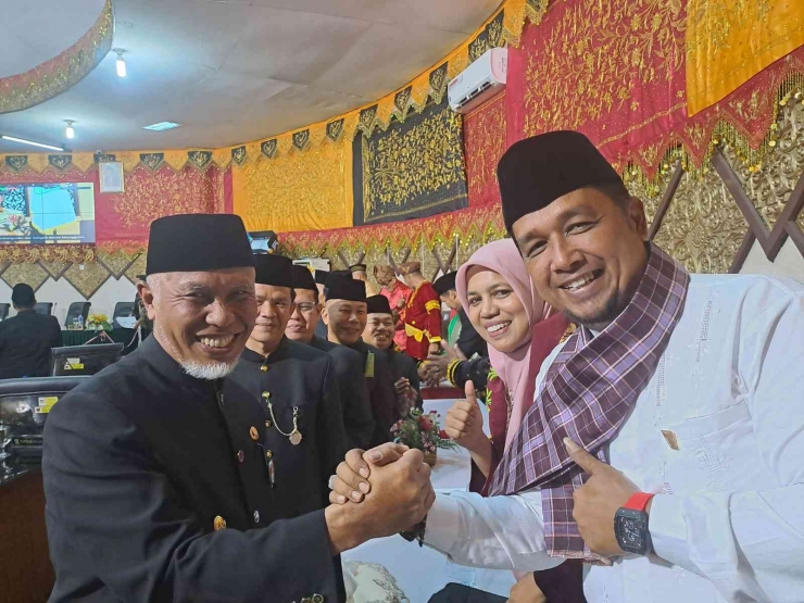 Foto bersama Gubernur Sumatera Barat (image by Yose Rizal Anwar)