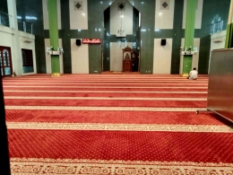Bagian dalam masjid Al Ma'wa (dokpri)