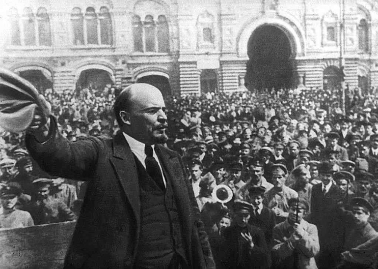 Pemimpin Revolusi Bolsheviks dan juga pendiri dari Uni Soviet, Vladimir Lenin | Sumber Gambar: thoughtco.com