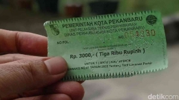 Tarif baru layanan parkir di Pekanbaru. (Foto: Raja Adil Siregar/detikSumut)