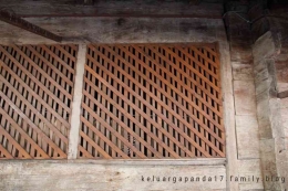 jendela kayu