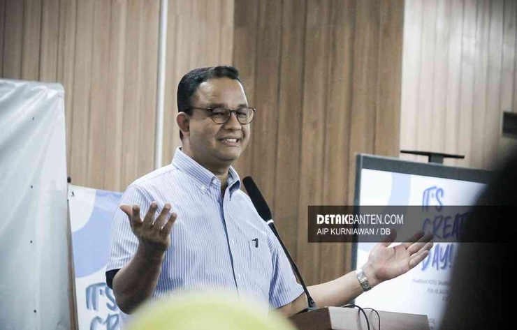 Gubernur DKI Jakarta, Anies Rasyid Baswedan saat membuka pameran foto It's Creator's Day di Aula PDB HB Jassin, TIM, Minggu (4/9/2022). (Foto: DB/Aip)