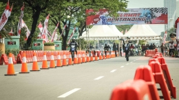 Aksi Pembalap di Street Race Kemayoran, Jakarta Pusat. (Jonas/Mahasiswa)