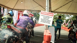 Persiapan Pembalap di Street Race Kemayoran, Jakarta Pusat. (Jonas/Mahasiswa)