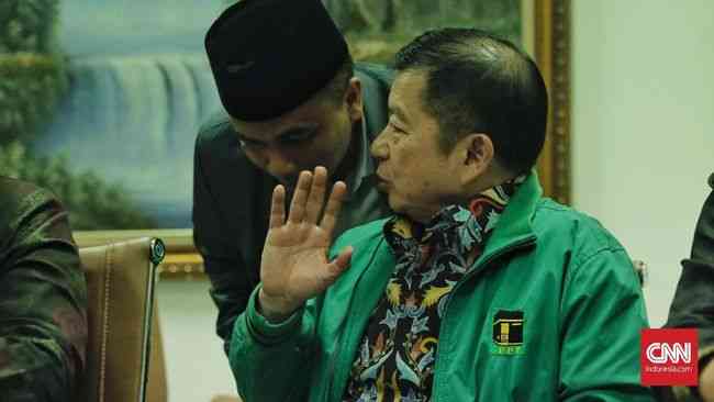 Ketum PPP, Suharso Monoarfa terpaksa lengser dari jabatannya. Pidato Suharso di Gedung KPK yang menyinggung soal amplop/bantuan ke pesantren atau bisyaroh menjadi pemicu (Foto: CNN Indonesia/Adhi Wicaksono).