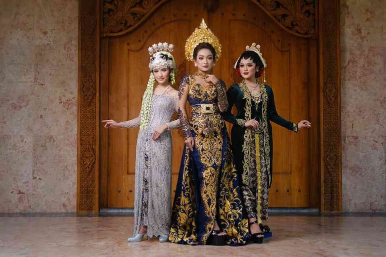 Ilustrasi kebaya modern yang dikenakan oleh wanita Indonesia. (Foto: Pixabay/Deddy_Sunarto)