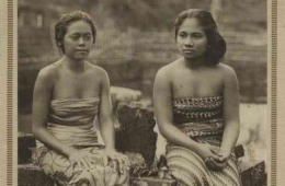 Kebaya zaman dahulu sebelum adanya pengaruh agama Islam di Nusantara (hitekno.com)