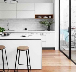 Desain dapur minimalis yang terang, Foto : homestolove.com 