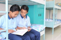 Belajar di sekolah berbasis asrama sejatinya memiliki segudang manfaat (via cahayarancamaya.sch.id)