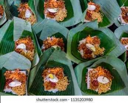 Tampilan Nasi Jinggo Yang Dijual Di Bali | Sumber Shutterstock.com