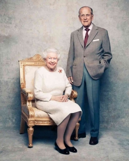 Peringatan 70 tahun menikah. (Matt Holyoak/Camera Press/PA via The Guardian)