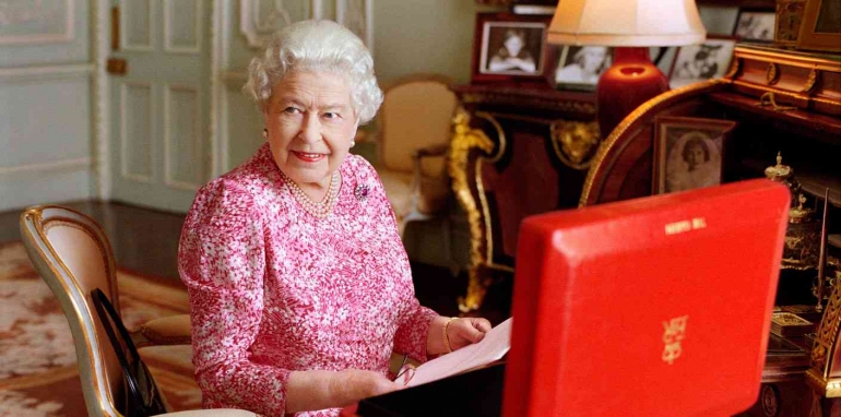 Ratu Elizabeth II. Sumber foto : https://www.royal.uk/