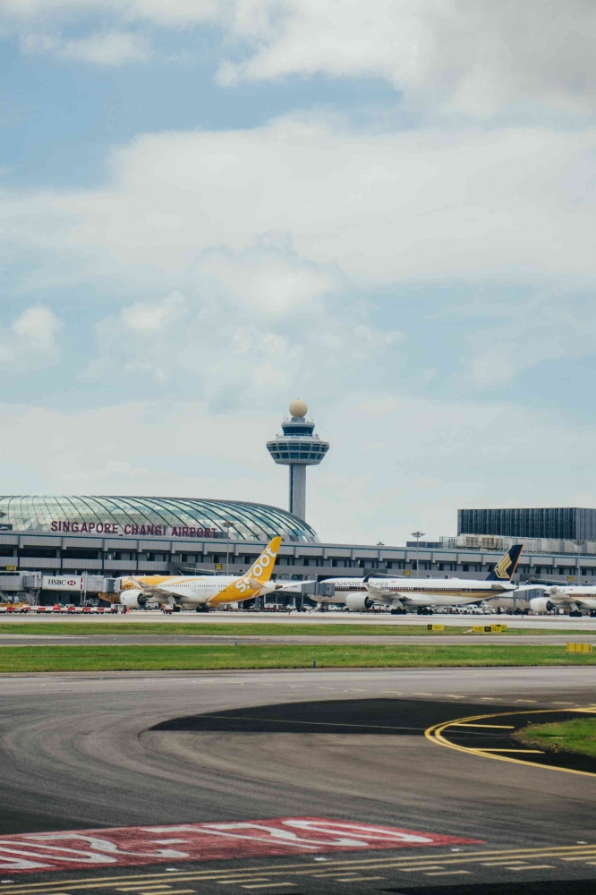 Bandara Changi Singapura (foto: shawnanggg /unsplash.com)