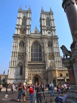 Westminster Abbey, tempat upacara pemakaman resmi Ratu Elizabeth II. Sumber: dokumentasi pribadi