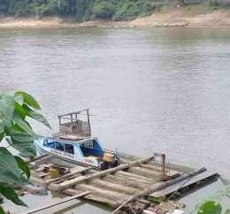 Sekoci di Sungai Rawas (blogsusanto.com)