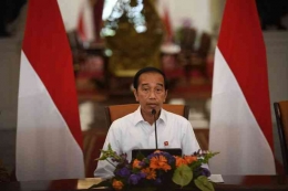  Presiden Jokowi saat mengumumkan kenaikan BBM di istana negara pada Sabtu 3 September 2022 (sumber: kompas.com)