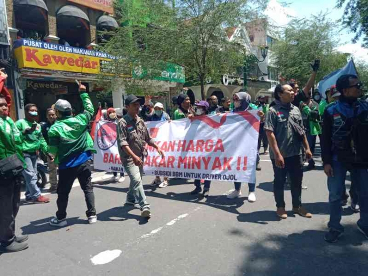 Pengemudi Ojol Jogja Demo. (Foto: Dokumentasi pribadi)