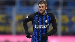 Davide Santon semasa bermain di Inter Milan (Tribunnews.com)