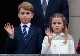 Putri Charlotte dan abangnya, Pangeran George. (Mark Cuthbert/UK Press via Getty Images)