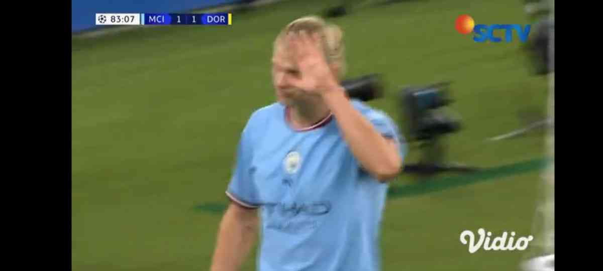 Gol Akrobatik Haaland Bawa Manchester City Comeback Halaman 1 ...