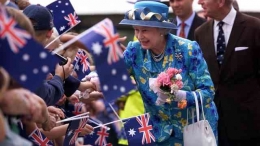  Ratu Elizabeth II di Bourke Australia pada 22 Maret 2000 - GREG WOOD / AFP via