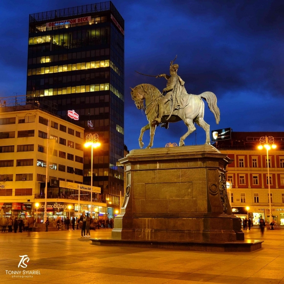 Patung Ban J. Jelacic di alun-alun Ban Josip Jelacic, Zagreb.| Sumber: dokumentasi pribadi