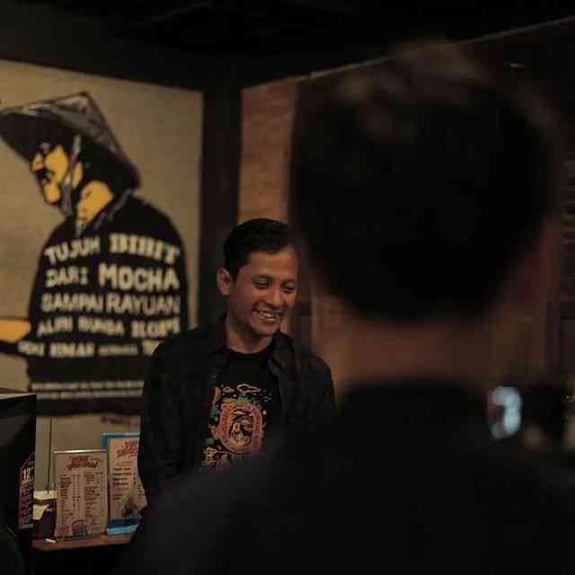 Renggo Darsono, Juru Cerita Dongeng Kopi.Â