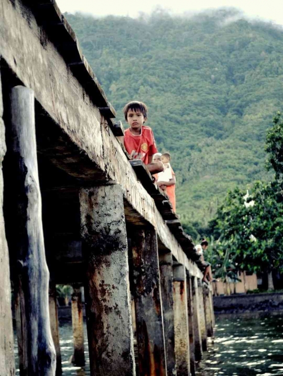 Seorang anak di Pulau Moti (dokumentasi Pribadi)