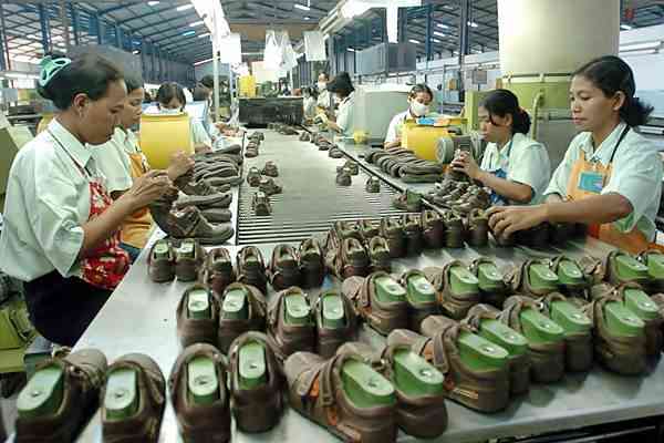 Industri sepatu di Indonesia. Sumber: Bisnis.com