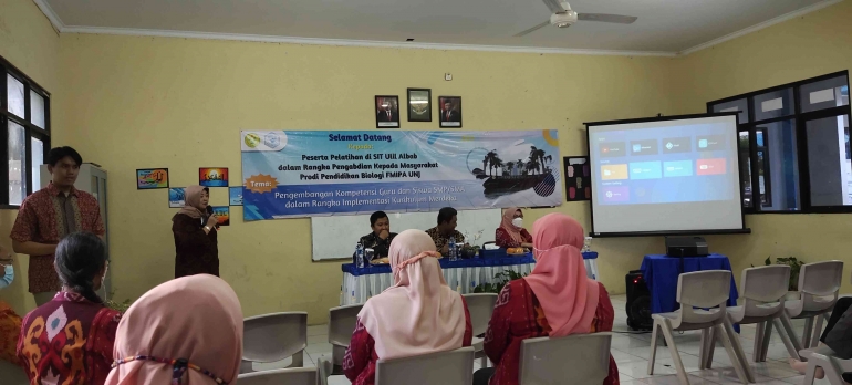Sambutan dari ketua MGMP Biologi SMA/MA Kabupaten Bekasi