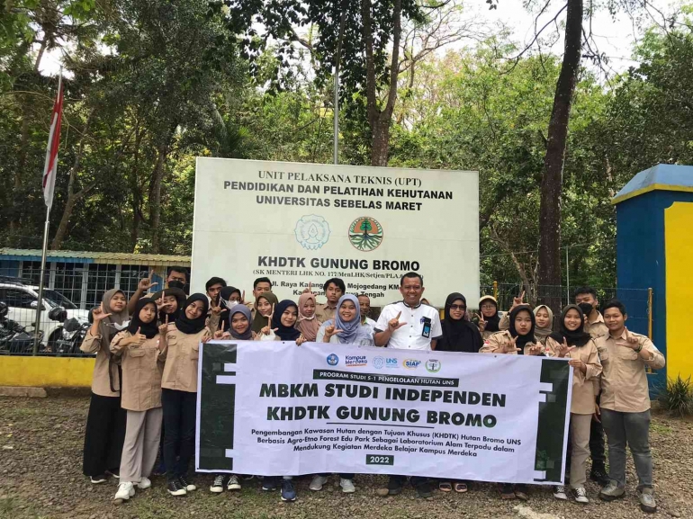 Mengembangkan KHDTK Alas Bromo, UNS Terjunkan Mahasiswa MBKM Studi Independen Prodi Pengelolaan Hutan