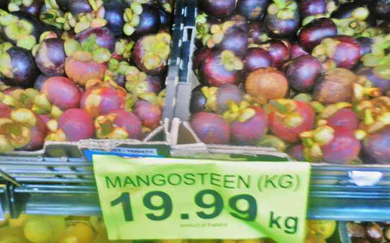 dokumentasi pribadi:harga buah manggis Rp.200 .000.perkilgram