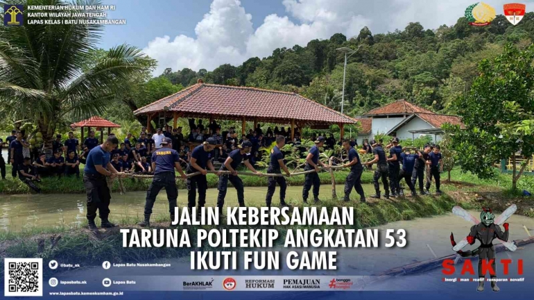 Tarik Tambang dalam acara Fun Game di Lapas Terbuka Nusakambangan, Foto: Humas Lapas Batu 