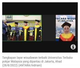Penganugerahan lulusan terbaik UT di Pokjar Kuala Lumpur. Dok. Antara/Indriani