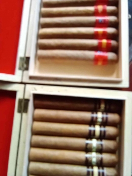 Cerutu SWY Gayo Cigar dalam kemasan eksklusif Berisi 10 batang cerutu. Dibanderol rp.750 ribu. Foto, koleksi pribadi, Wrb