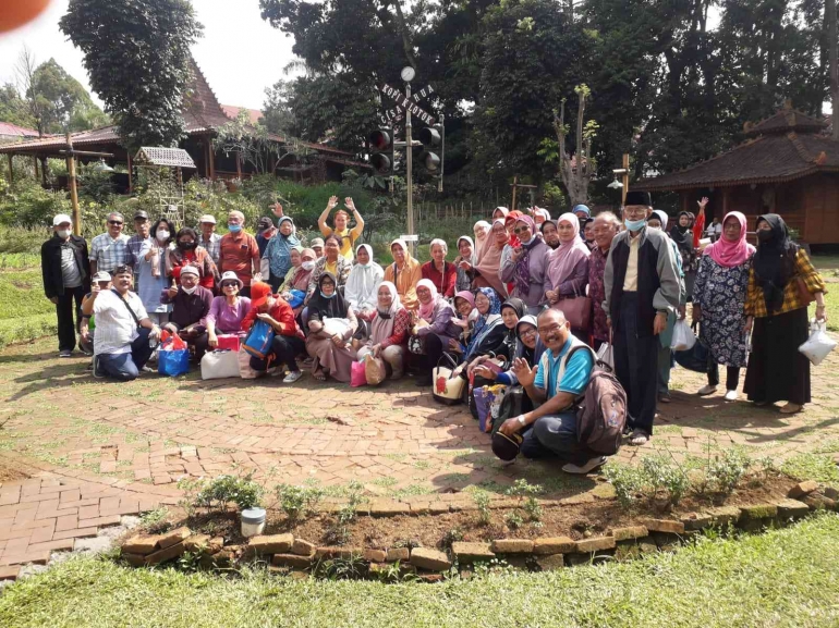 Wisata Kuliner Himpana Ranting Jatikramat, Bekasi. (Koleksi Pribadi)