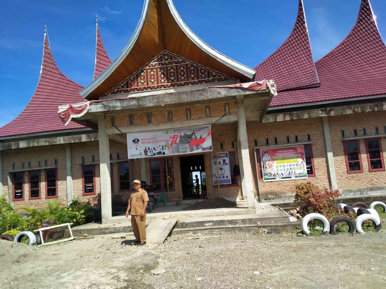 Kantor Walinagari Aie Tajun Lubuk Alung. (foto dok damanhuri)