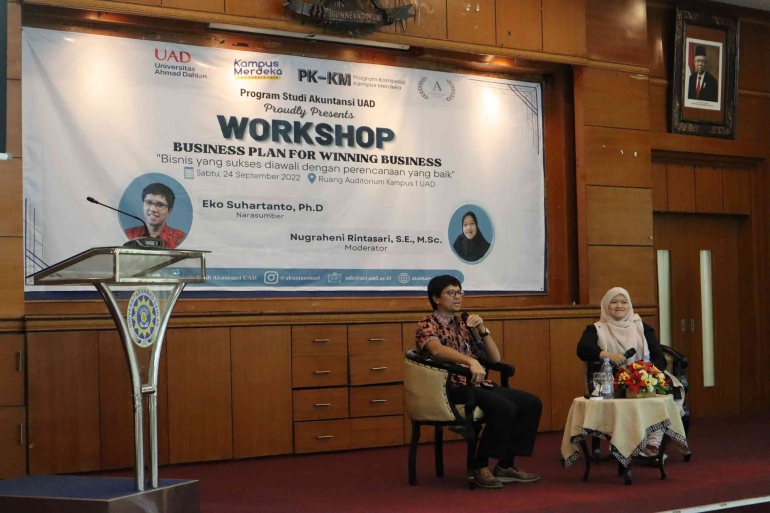 Workshop Business Plan for Winning Business yang diadakan Prodi Akuntansi FEB Universitas Ahmad Dahlan (UAD) (Foto: Eka Marcella)