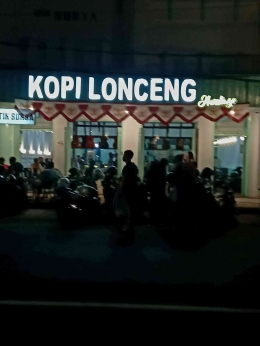 Kopi Lontjeng di Kajoetangan Heritage, Malang. Foto: Parlin Pakpahan.