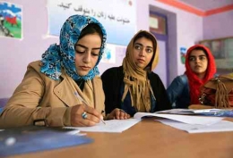 Wanita Jammu dan Kashmir mempunyai banyak peluang untuk belajar. | Sumber: radiochinar.in 