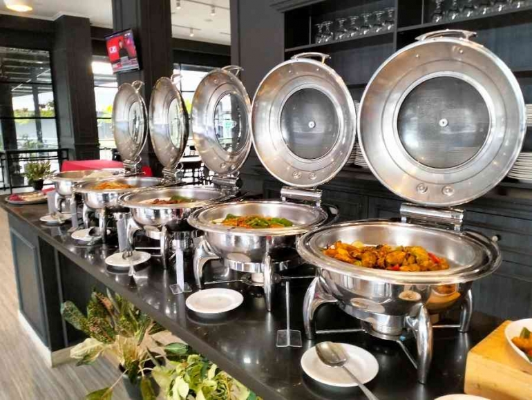 Serunya Santap Siang Sepuasnya di Hotel, Bermodalkan Lima Puluh Ribu ...