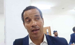 Remko Bicentini menyindir kepemimpinan wasit dalam laga semalam yang menjadi salah satu penyebab kekalahan Curacao (sumber: okeone.com)