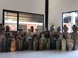 Berbagai produk keramik di Sentra Keramik Plered.| Dokumentasi pribadi