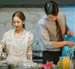 Choi Sangeun dan Jung Jiho memasak bersama untuk makan malam terakhir (sumber: tvN)